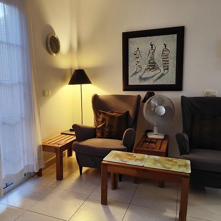 1 Bedroom Apartment In The Center Of קלטה דה פוסטה מראה חיצוני תמונה