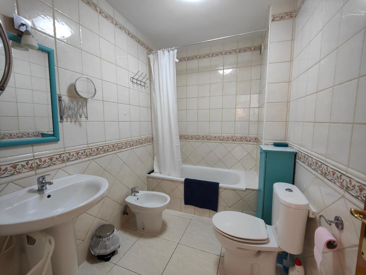 1 Bedroom Apartment In The Center Of קלטה דה פוסטה מראה חיצוני תמונה